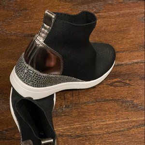 New Michael Michael Kors Skyler Bootie Knit Boots Gunmetal and Rhinestone sz  6M